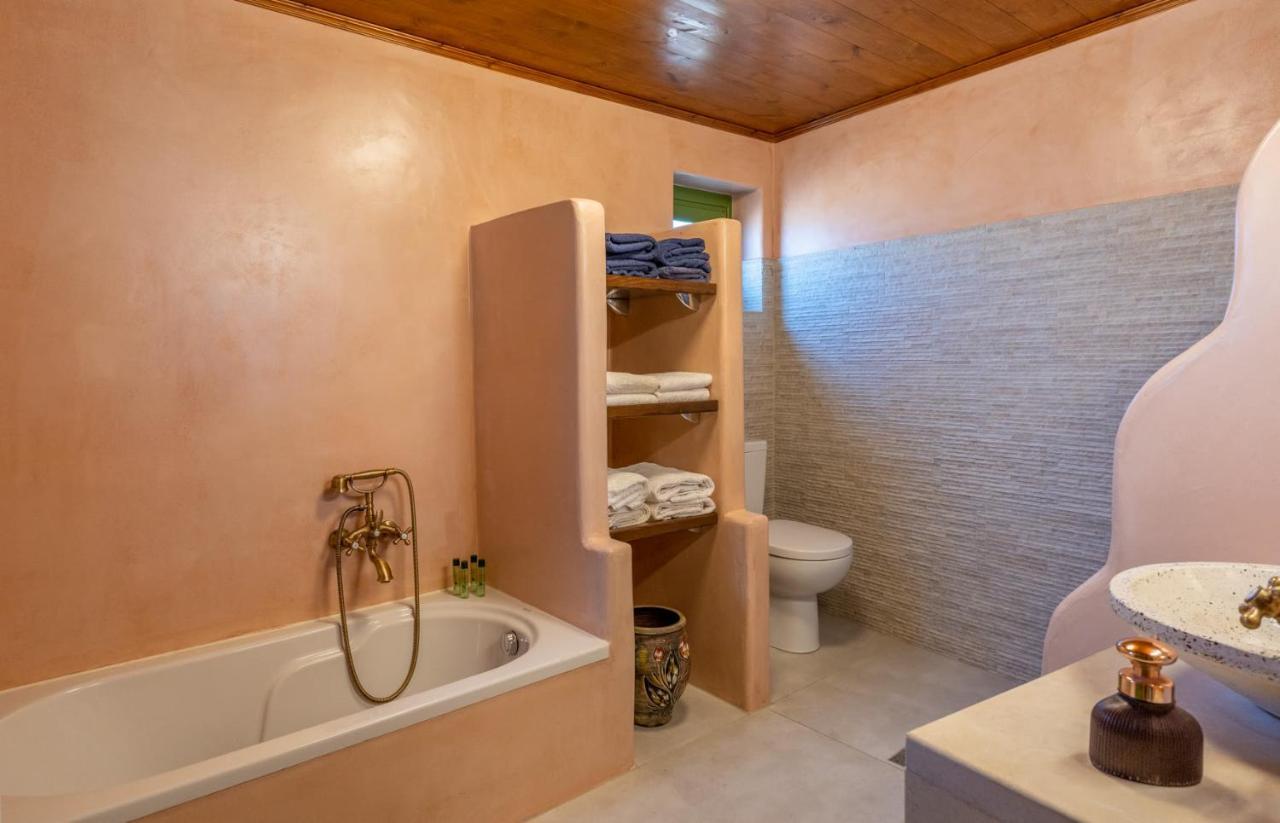 Aggel'S House - Stone House - Private Pool - Courtyard - Countryside Views Villa Kato Episkopi ภายนอก รูปภาพ